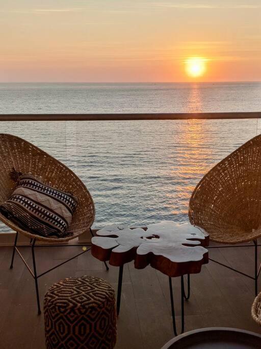 Harbor 13008A Artistic Beachfront Studio By Moikkarentals Пуэрто-Вальярта Экстерьер фото